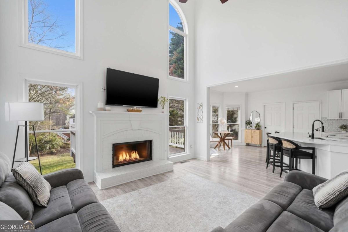 167 Laurel WAY