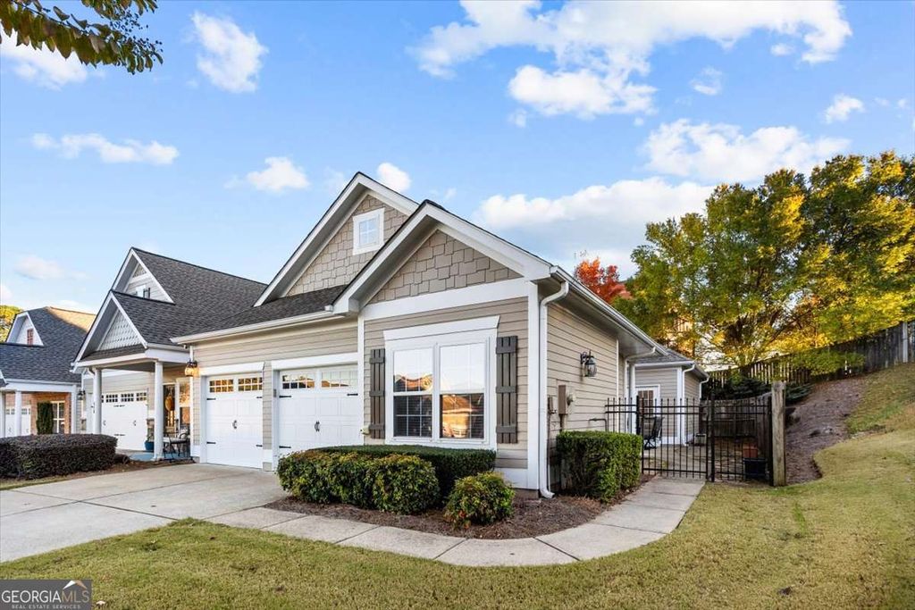 Photo of 314 Acuba View, Woodstock, GA 30188 (MLS # 10638718)