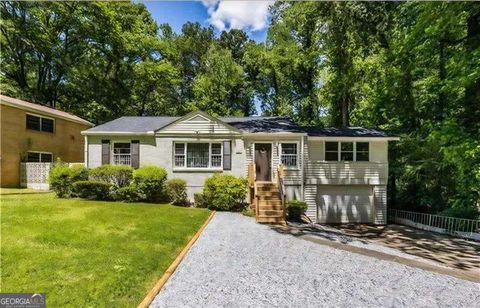 Photo of 1827 Joseph E Boone Boulevard NW, Atlanta, GA 30314 (MLS # 10683340)