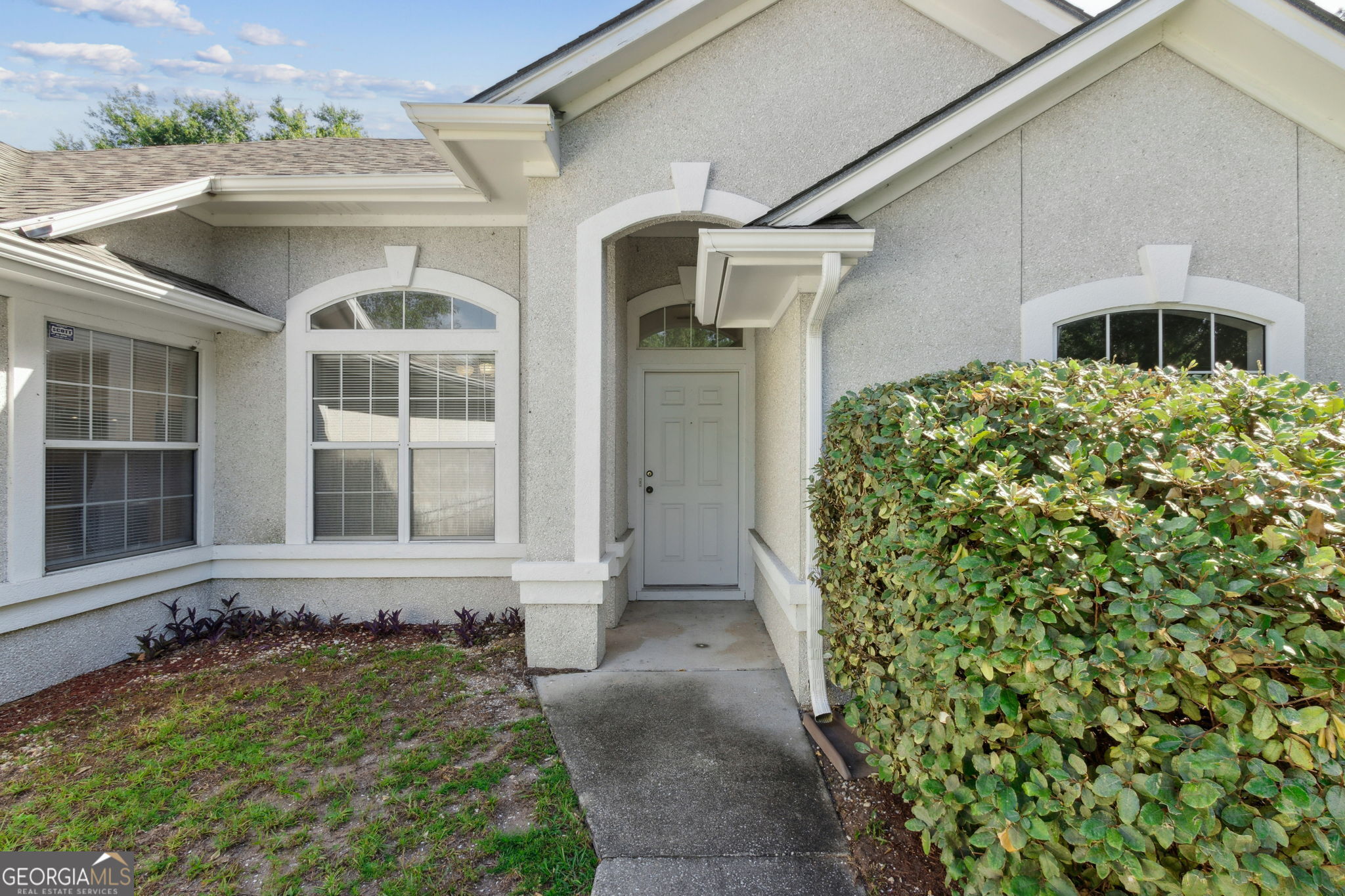 302 Hunt Club RD
