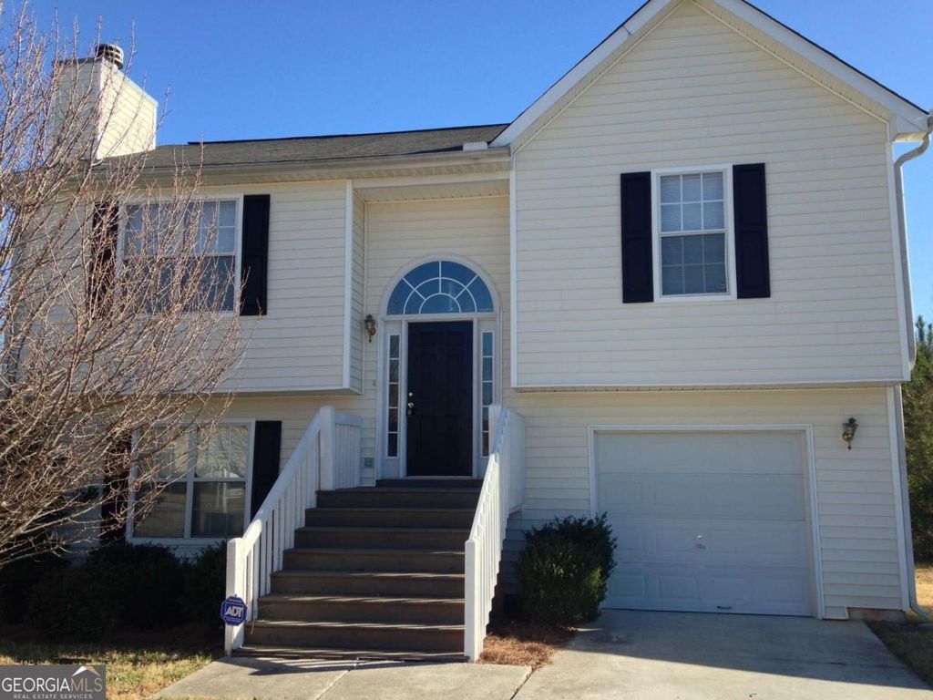 Photo of 6017 Preserve Pass, Fairburn, GA 30213 (MLS # 10801058)