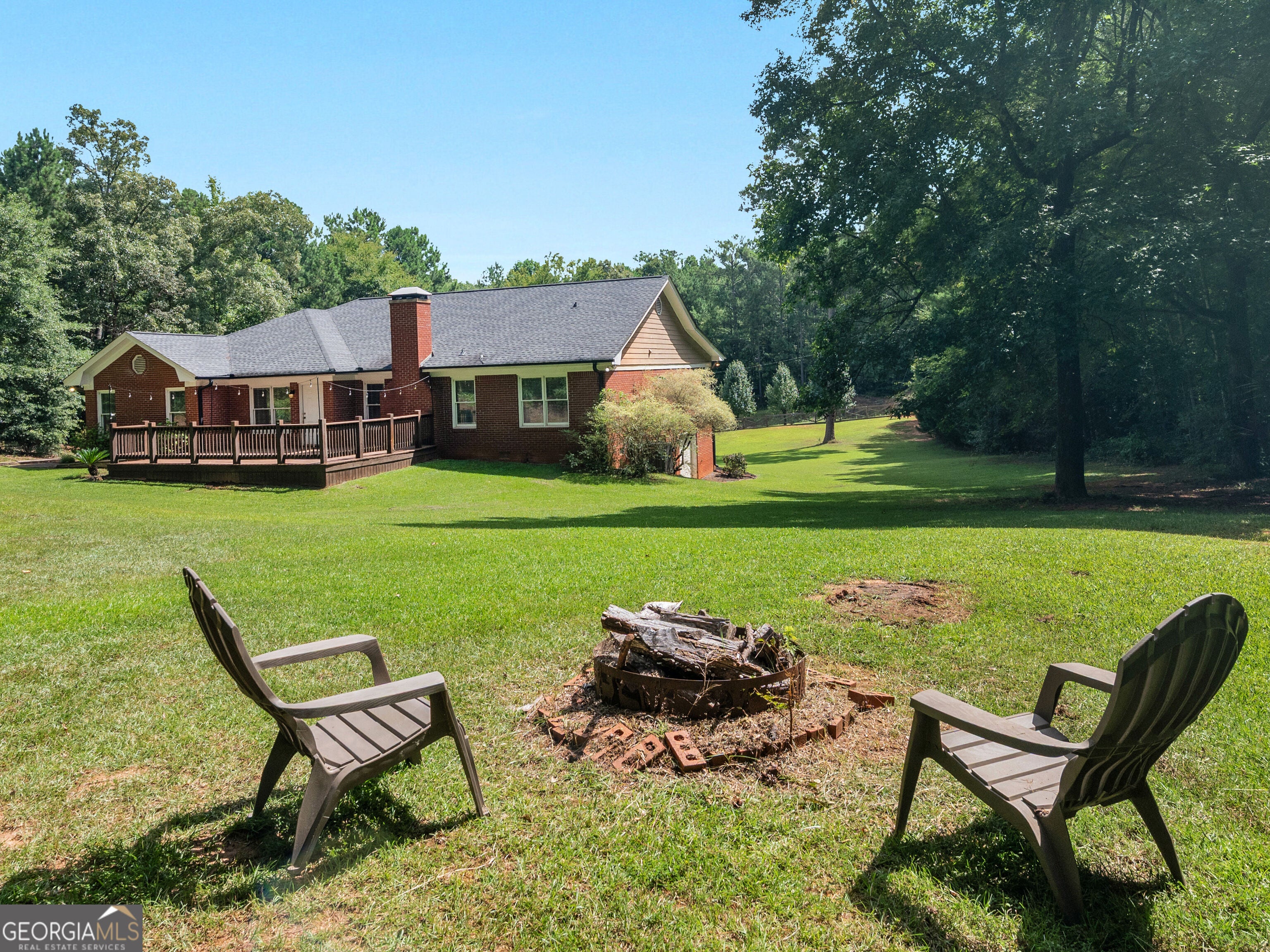 517 Hamlin RD