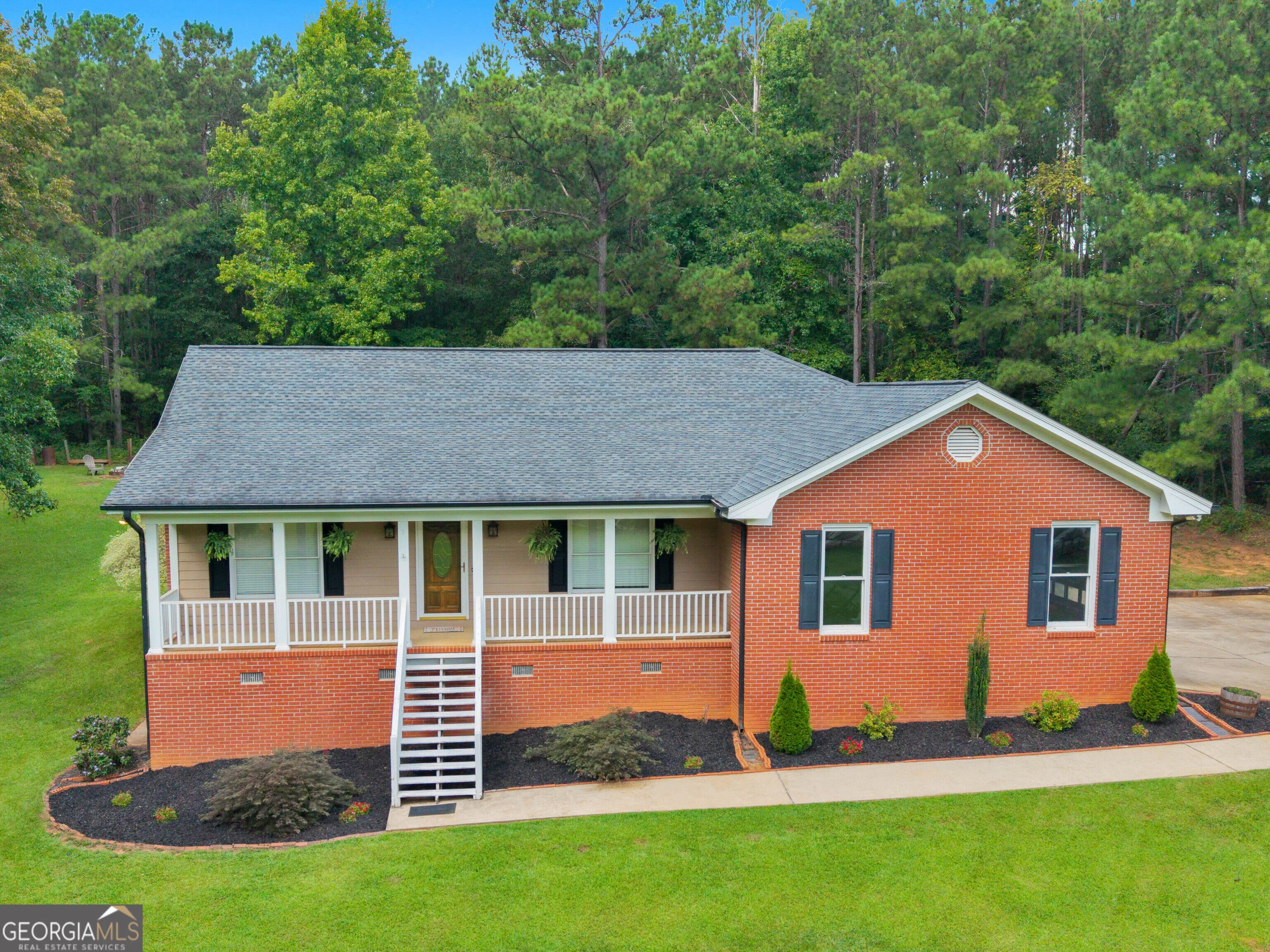 517 Hamlin Road