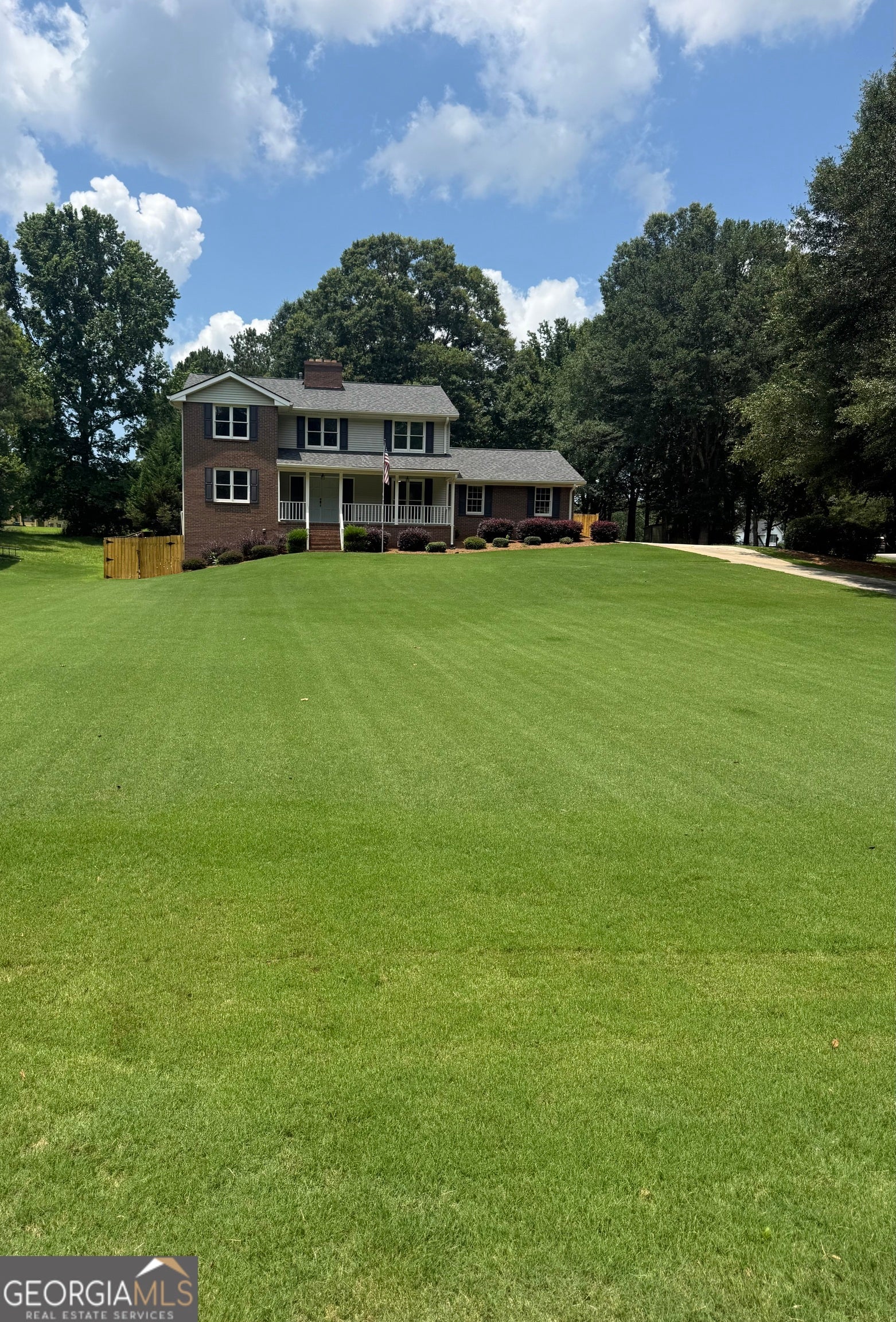 2080 Castle Lake DR