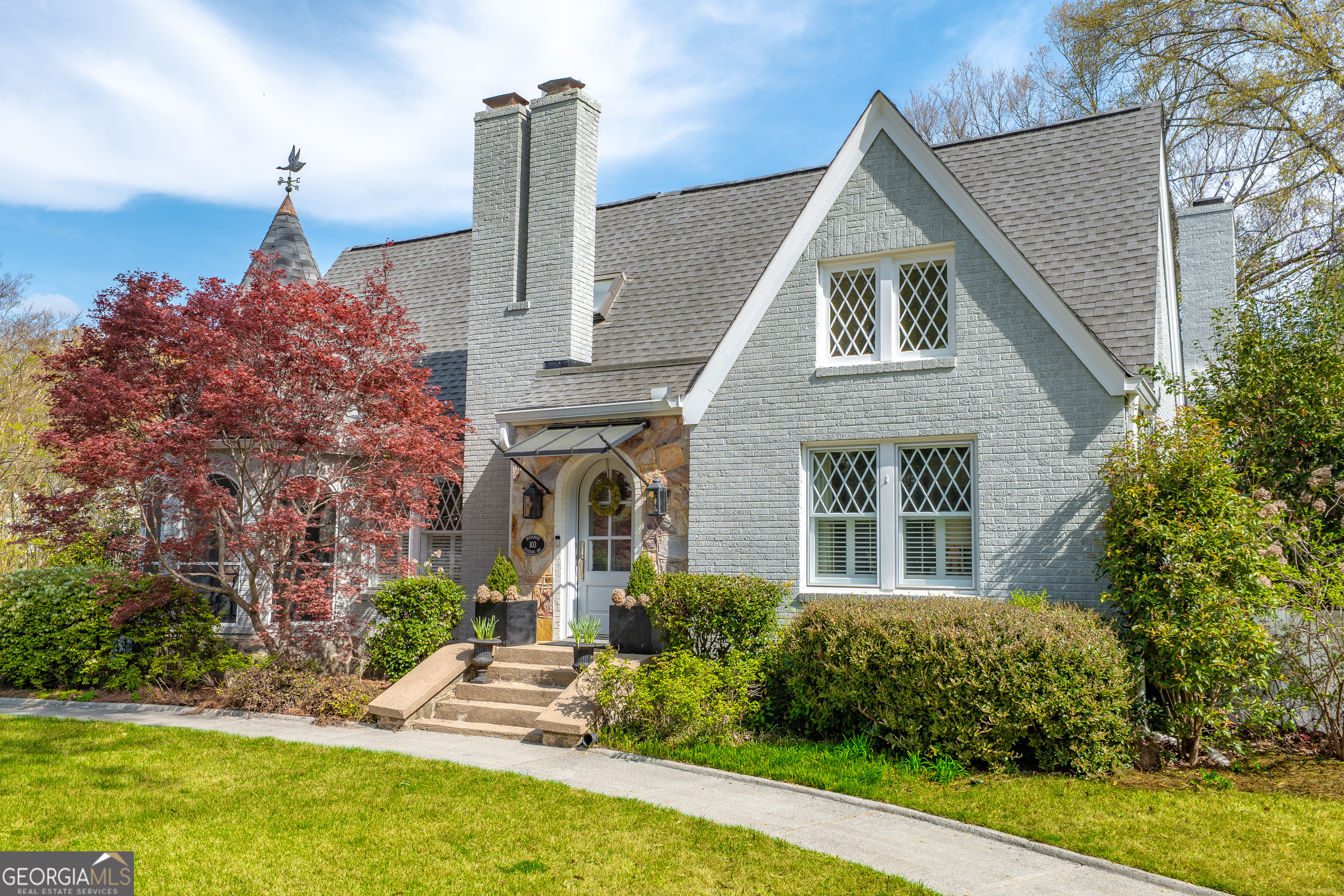 103 Superior AVE