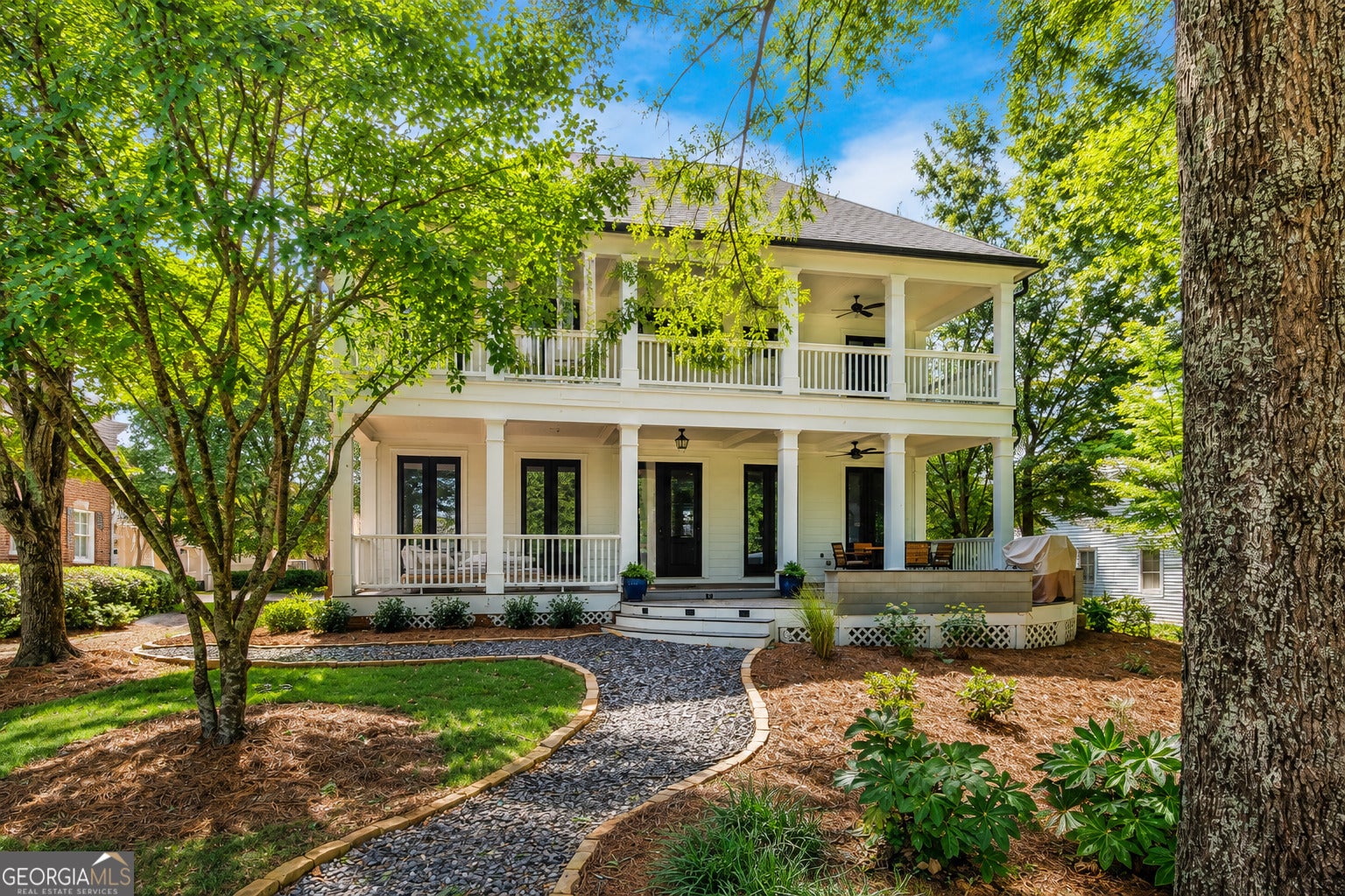 845 Commons PARK