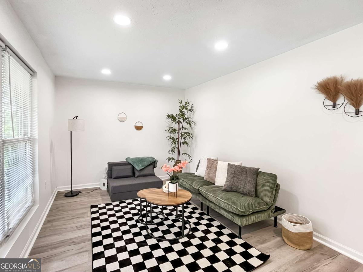 1224 Crawford WAY