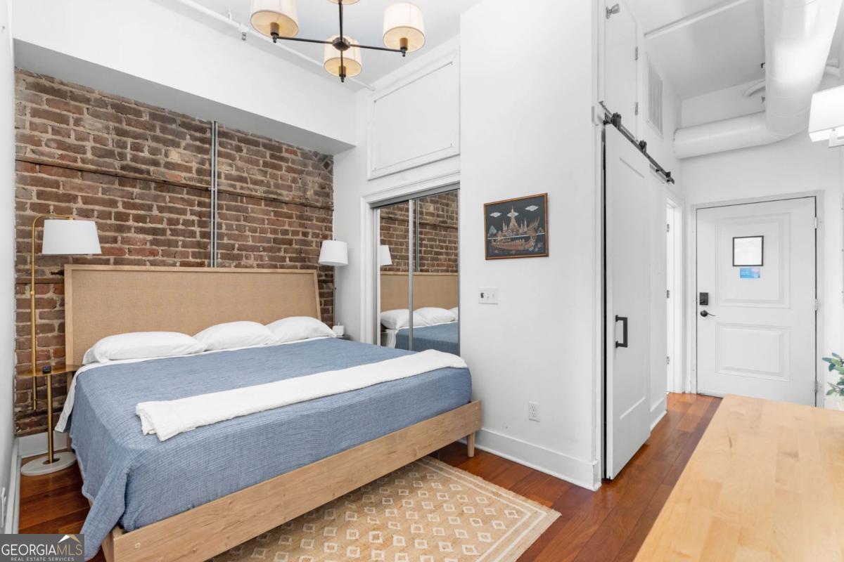 310 W Broughton ST 2011