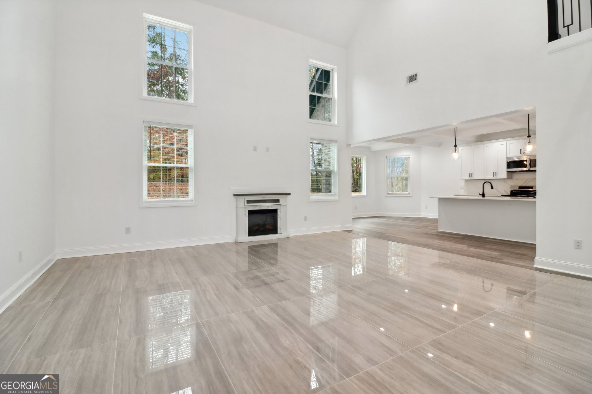 4186 Matisse LN