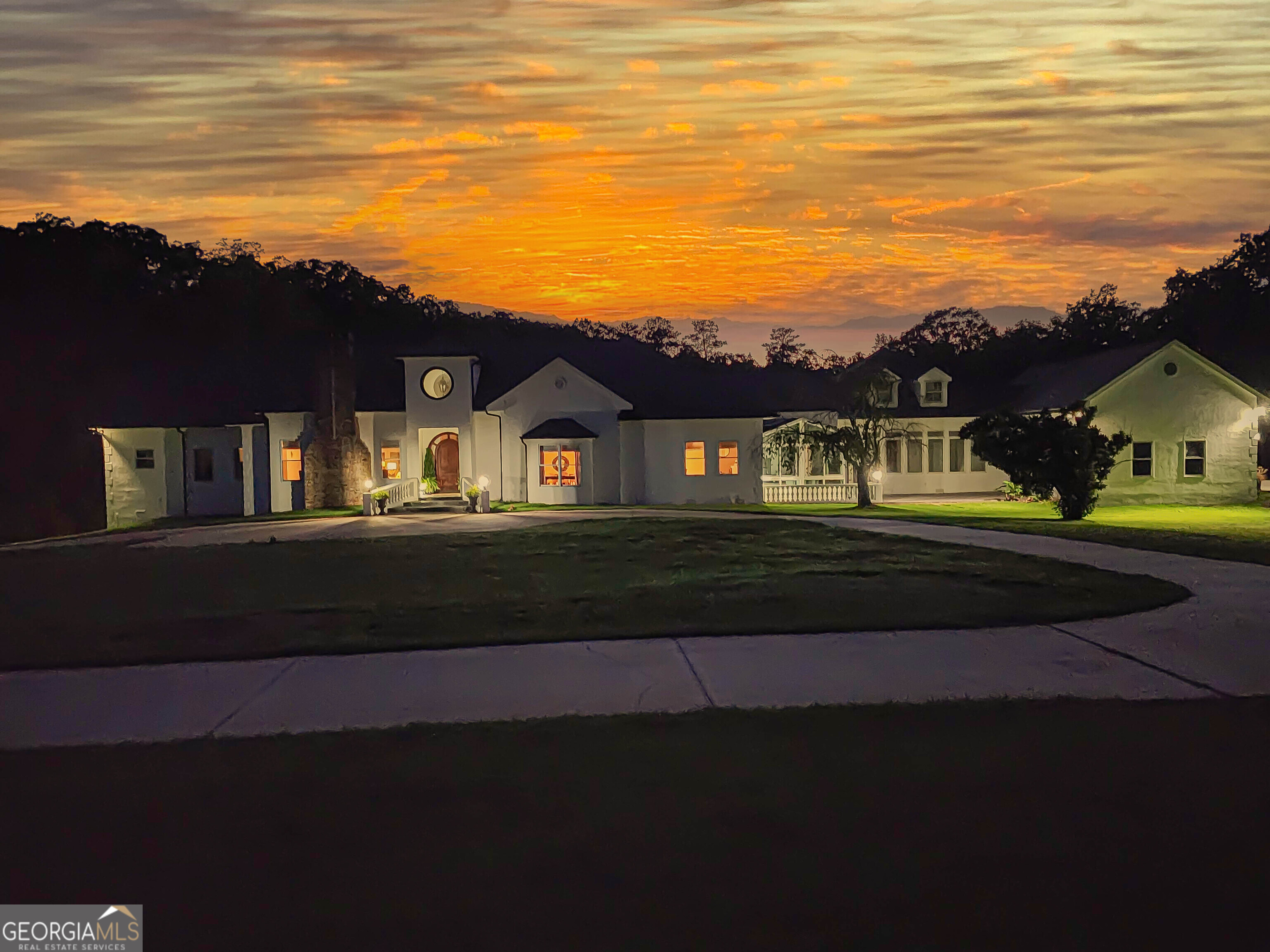 1169 Hodges CIR