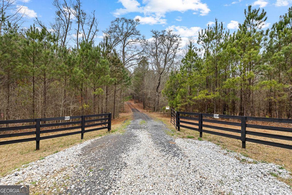 Photo of 354 Turner Road, Newnan, GA 30263 (MLS # 10766147)