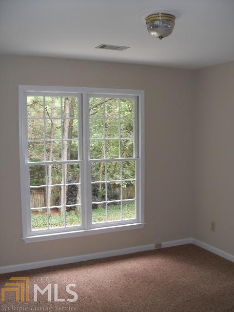 Laurelwood - Residential