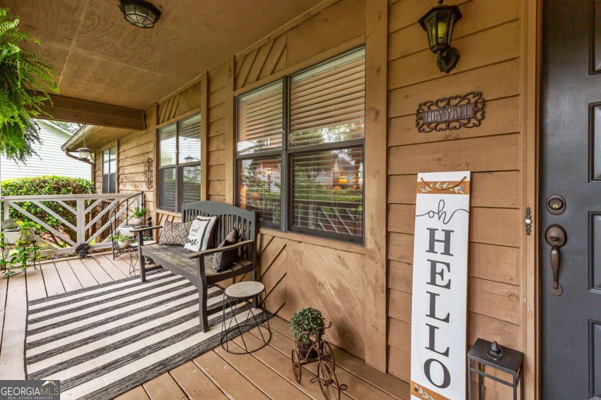 490 Hunters Glen CT