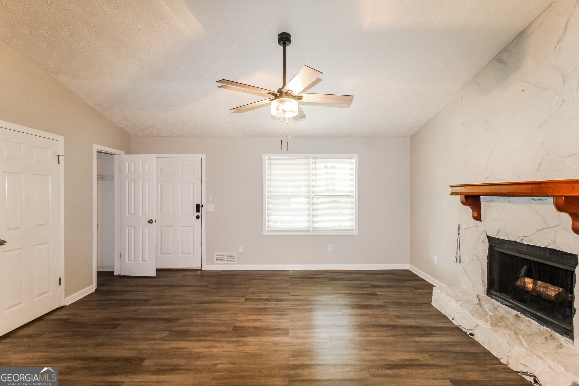 2730 Pine Log WAY