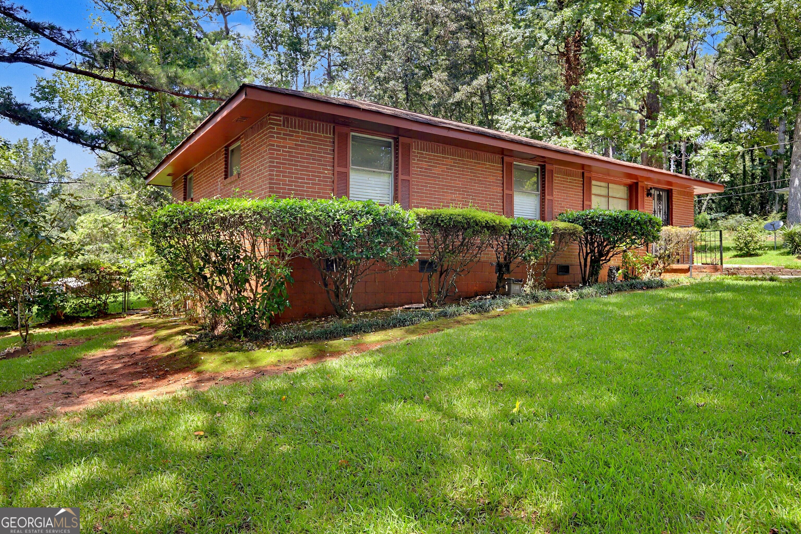 3525 Larkspur TER