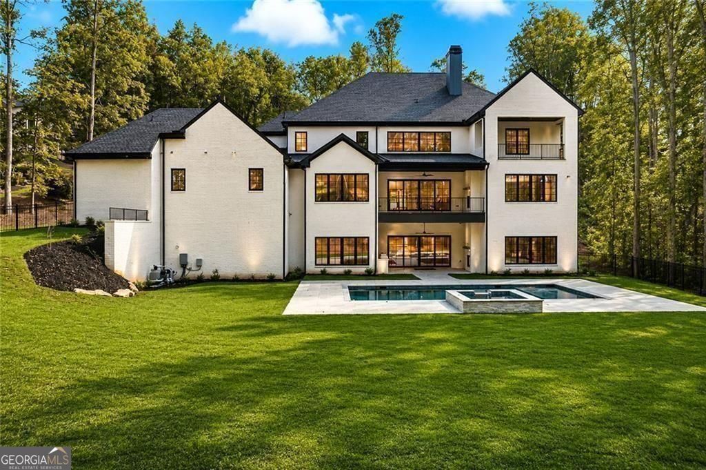 241 Traditions DR