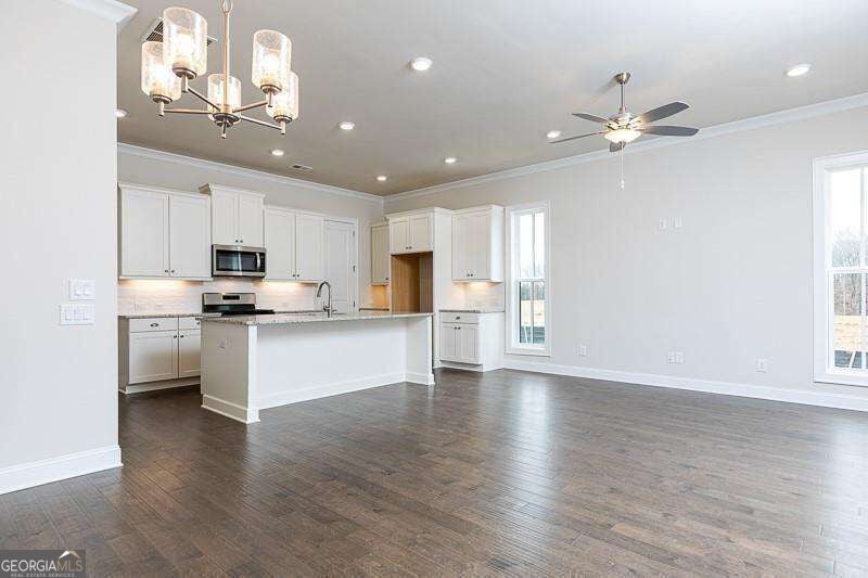 Photo of 906 Farmstead Road, Suwanee, GA 30024 (MLS # 10854288)