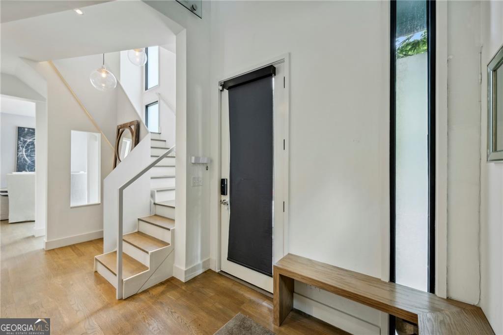 575 Highland AVE NE