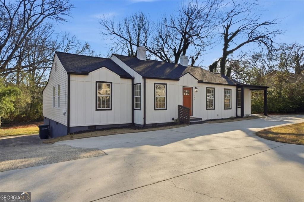 Photo of 366 McArthur Drive NE, Marietta, GA 30060 (MLS # 10688598)