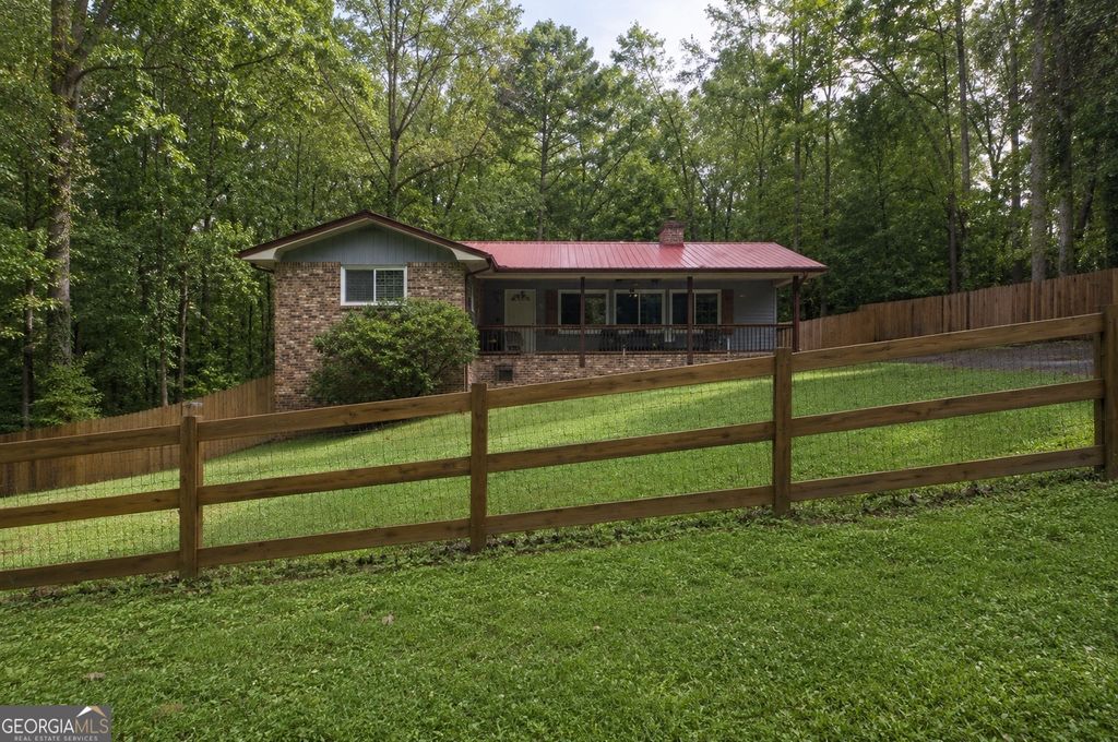 Photo of 1552 Todd Lane SW, Lilburn, GA 30047 (MLS # 10758670)
