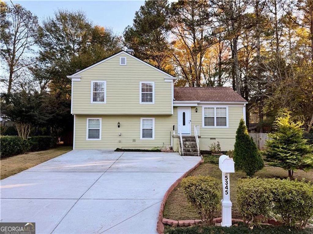 Photo of 5345 SEATTLE SLEW Ct, Norcross, GA 30093 (MLS # 10653554)