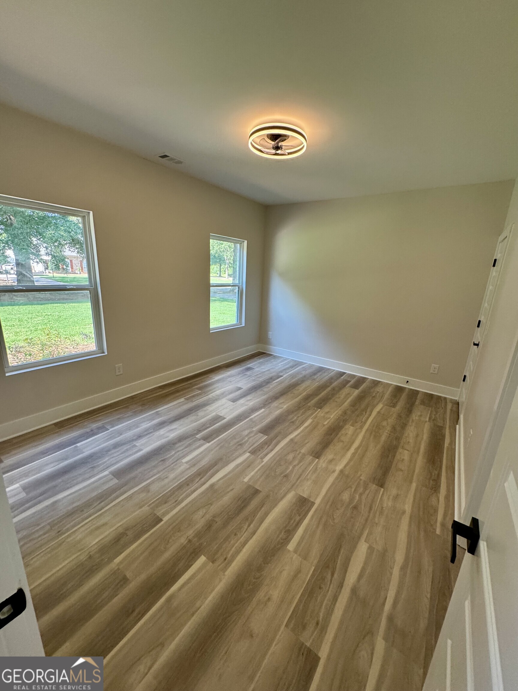 405 Norman CT