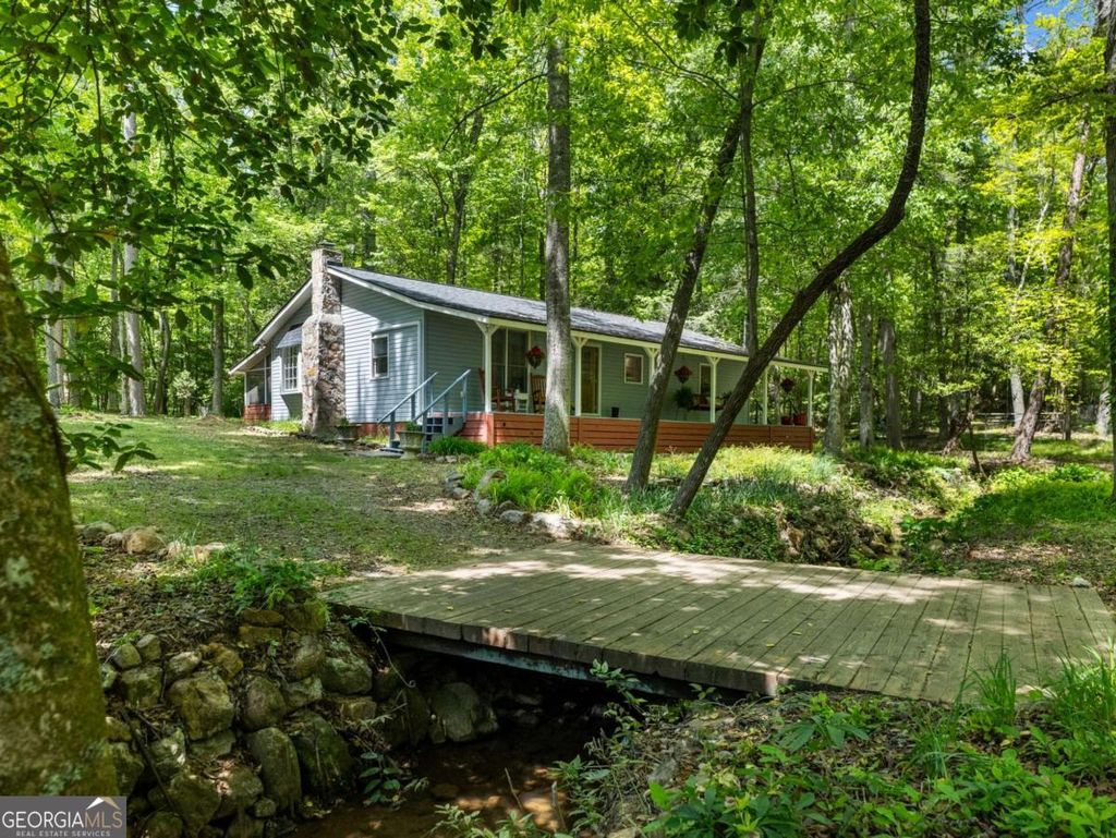 Photo of 220 Evans Lane, Lakemont, GA 30552 (MLS # 10761157)