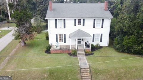 202 Veazey ST Union Point GA 30669