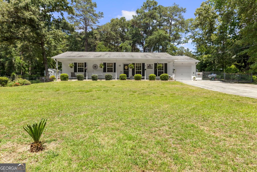 Photo of 305 N Lake Drive, Perry, GA 31069 (MLS # 10761216)