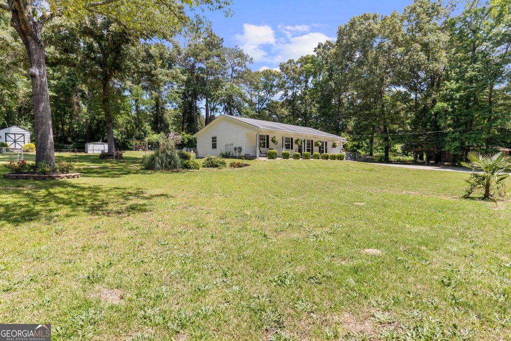 Photo of 305 N Lake Drive, Perry, GA 31069 (MLS # 10761216)