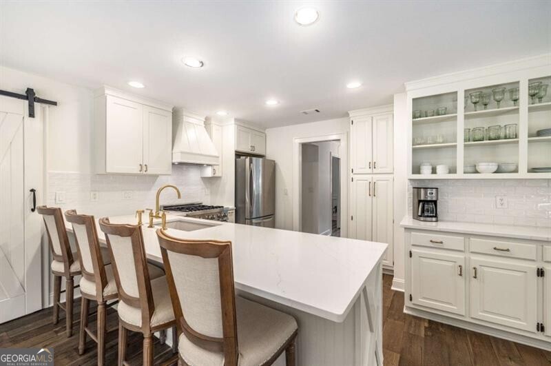 Surrey Place - Residential
