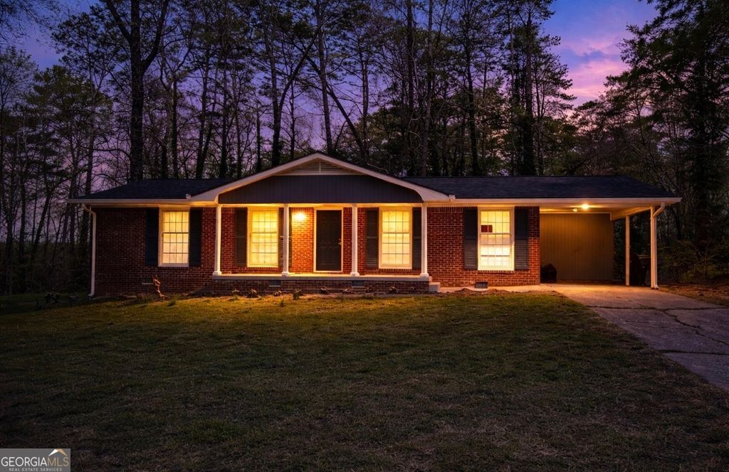 Photo of 6740 Brookwood Circle, Jonesboro, GA 30236 (MLS # 10711474)