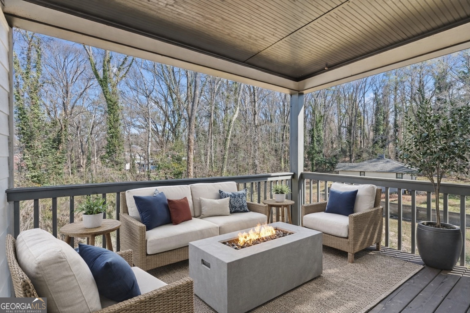 1410 Eastland RD