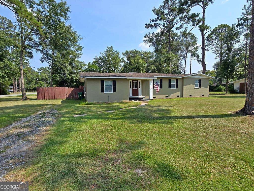 601 Azalea CIR