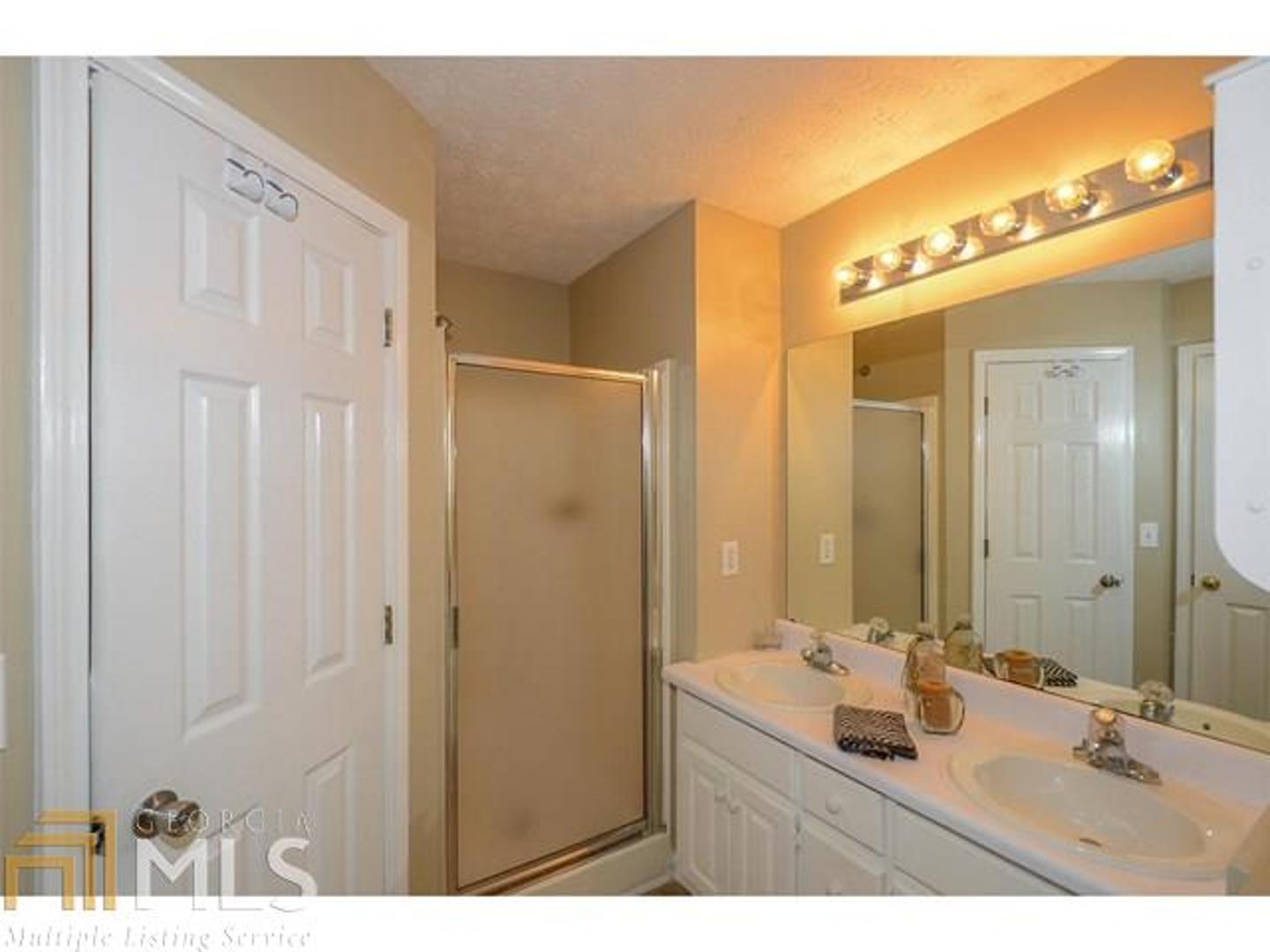 Chimney Springs - Residential