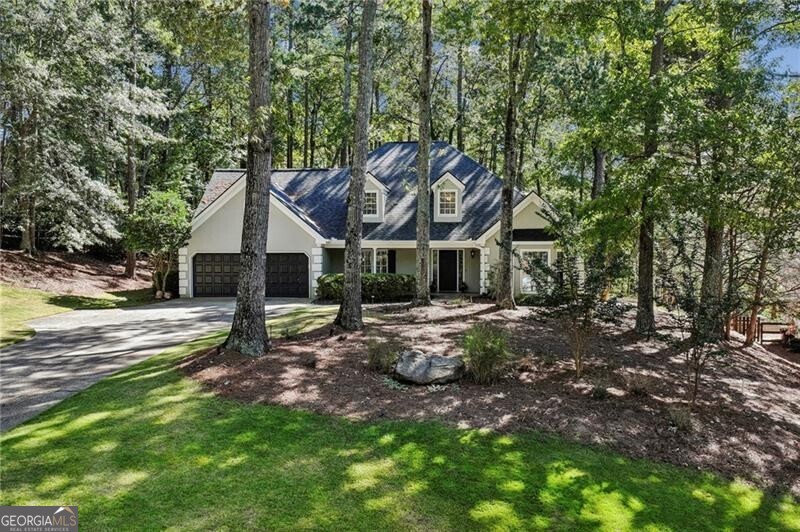 2710 Lakewind CT