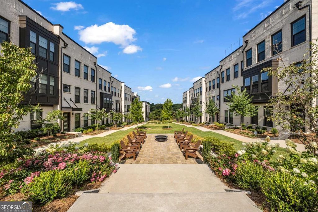 Photo of 552 Ember Lane, Atlanta, GA 30318 (MLS # 10669497)