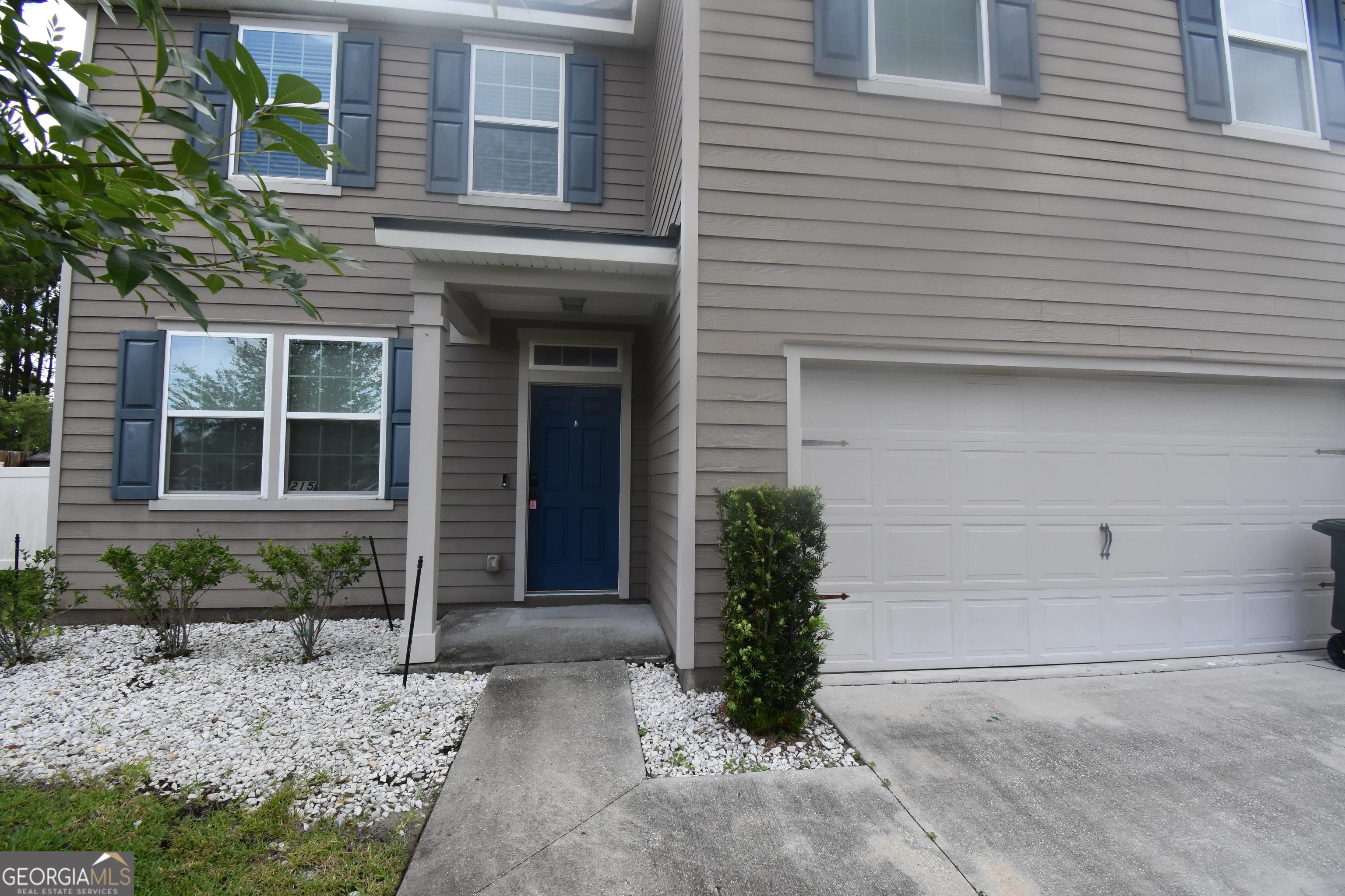 215 Hayworth Court
