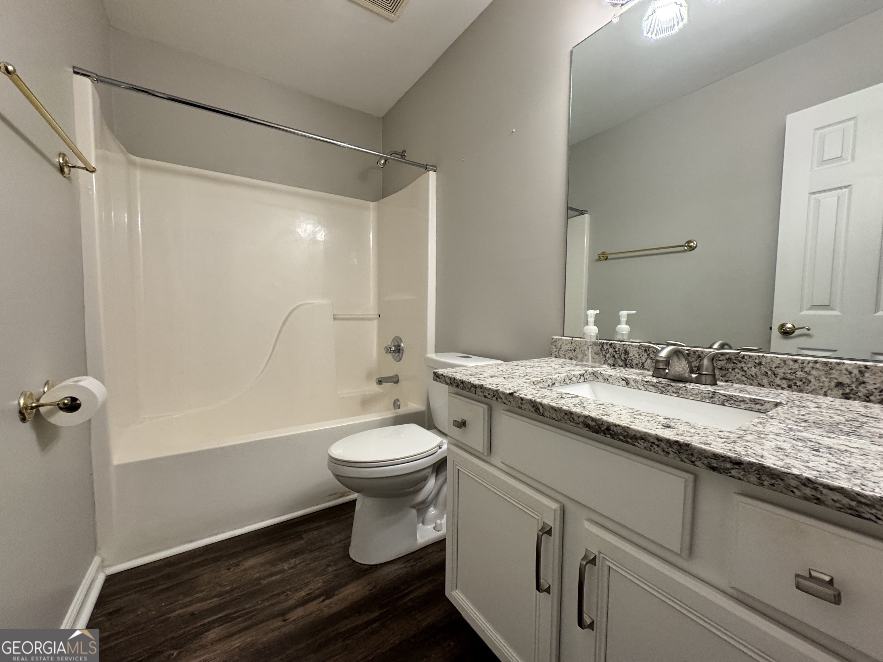 GROVE PARK IN TOWNE LAKE - Residential Lease