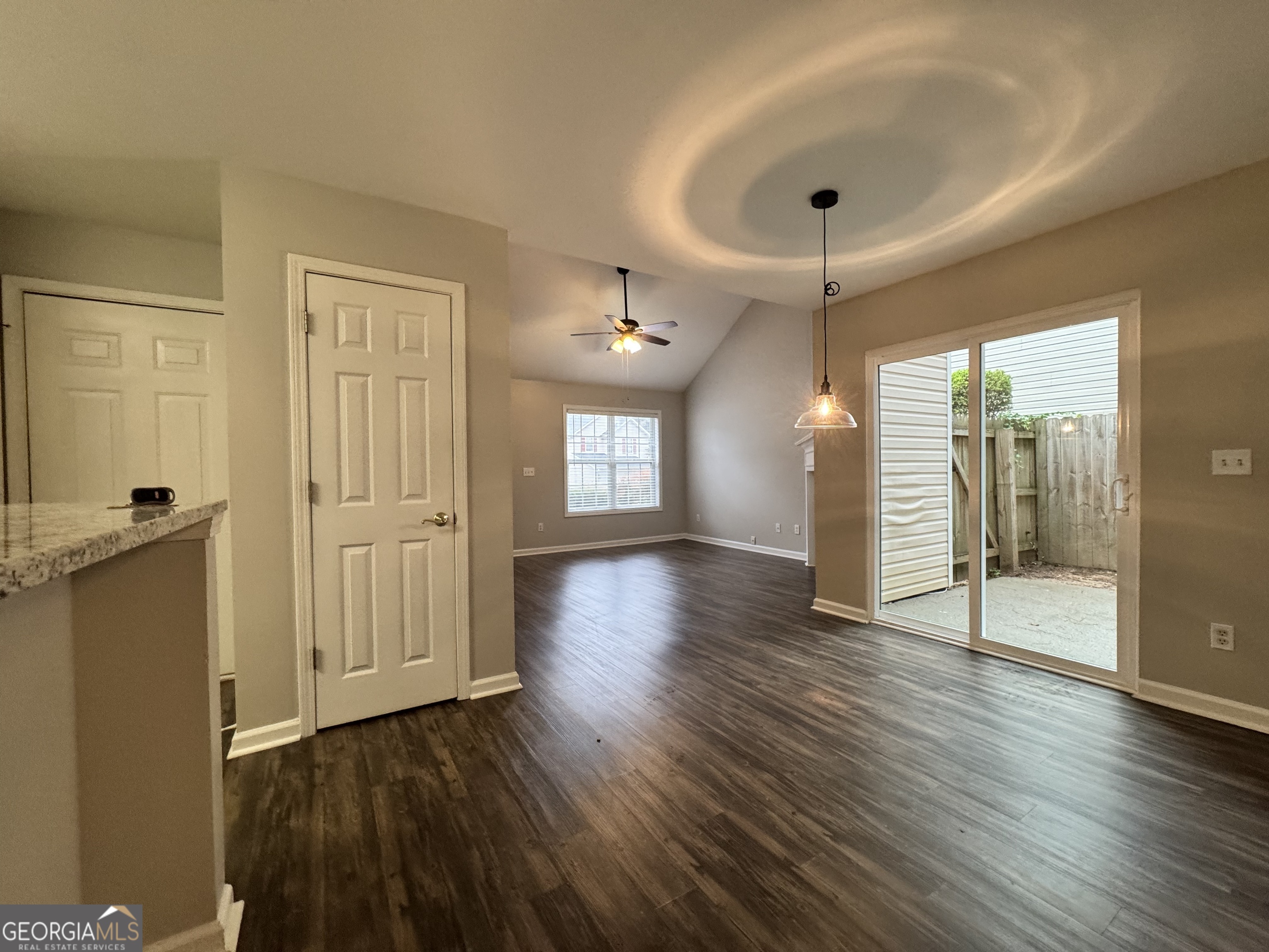 GROVE PARK IN TOWNE LAKE - Residential Lease