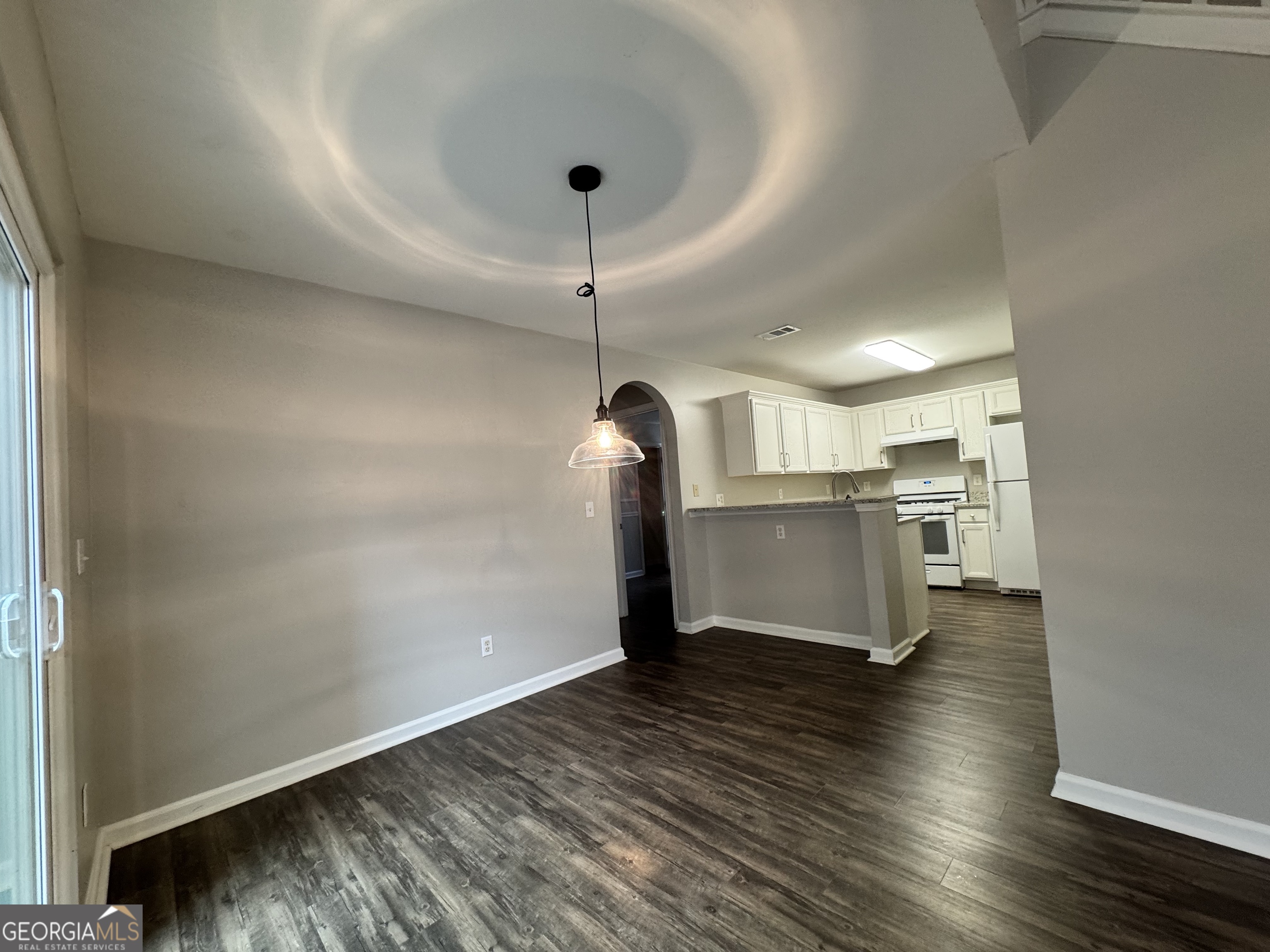GROVE PARK IN TOWNE LAKE - Residential Lease