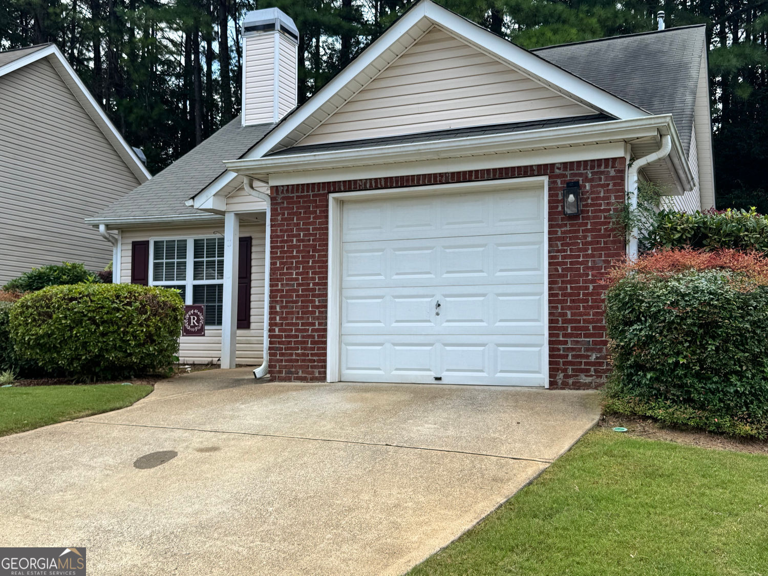 GROVE PARK IN TOWNE LAKE - Residential Lease
