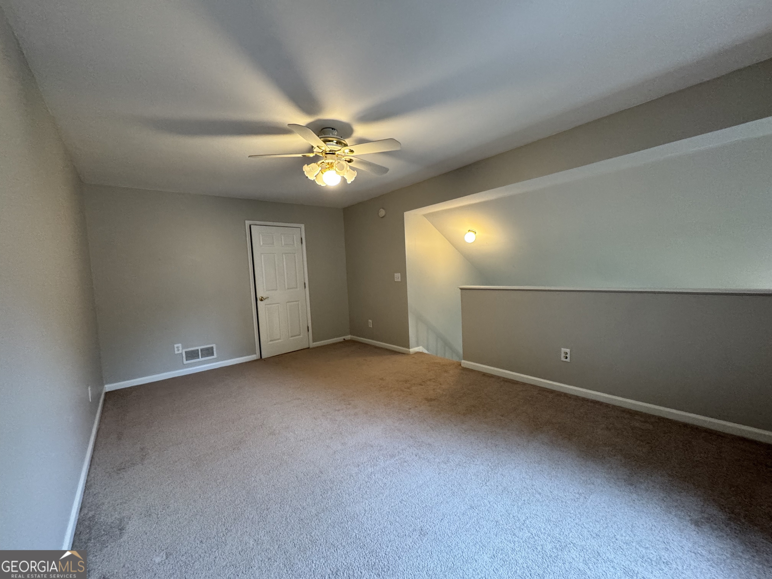 GROVE PARK IN TOWNE LAKE - Residential Lease