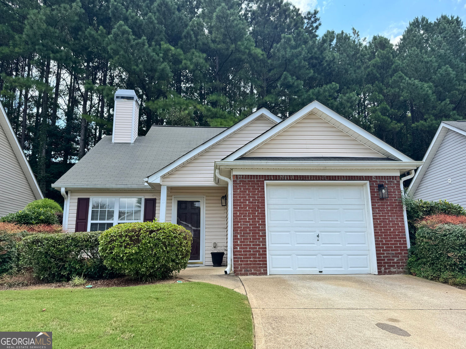 GROVE PARK IN TOWNE LAKE - Residential Lease