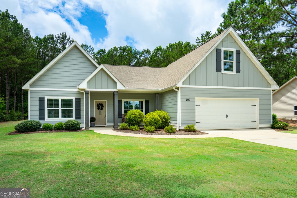 Photo of 200 Fenwick Farms Drive, Lagrange, GA 30241 (MLS # 10788325)
