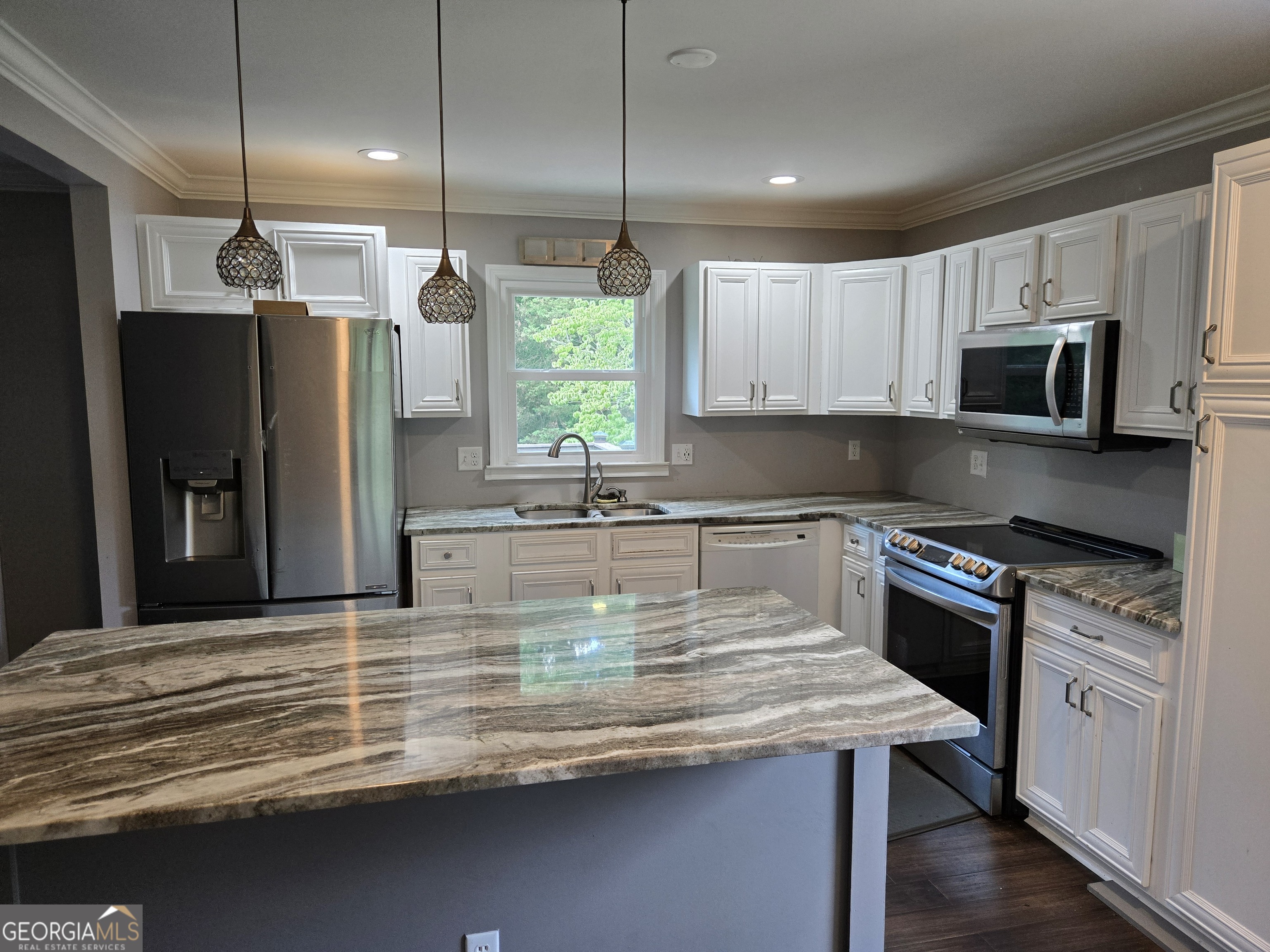 1116 ARDEN DR SW