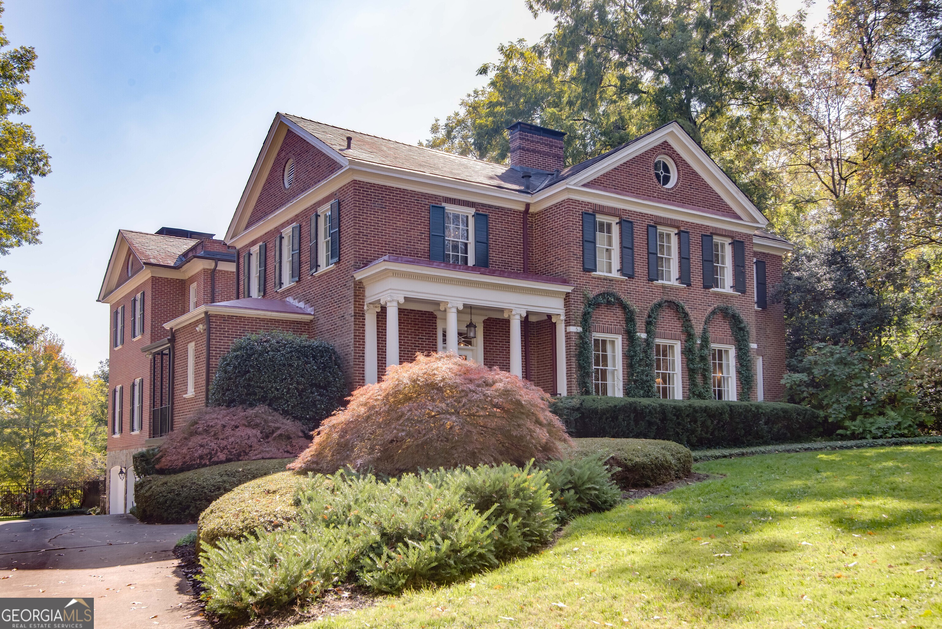 813 Springdale RD NE