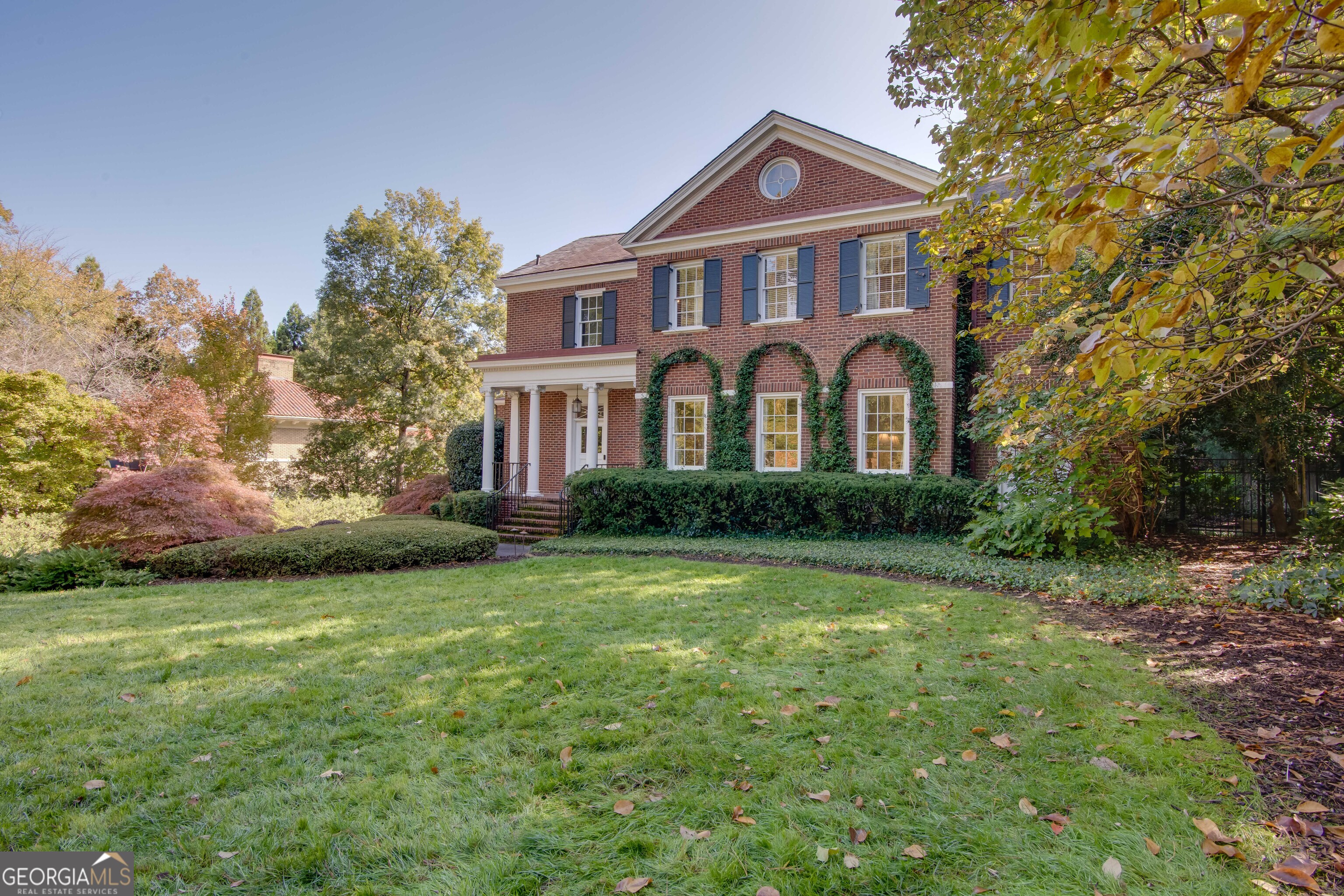 813 Springdale RD NE