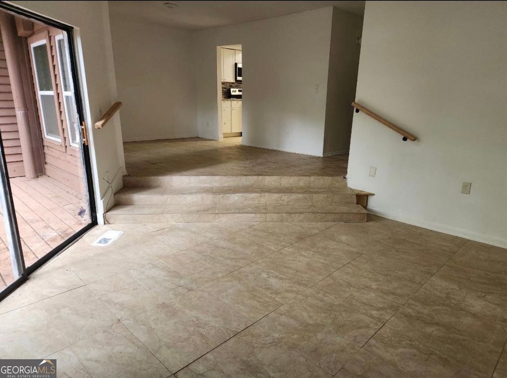 Photo of 2565 Terrace Trail, Decatur, GA 30035 (MLS # 10737295)