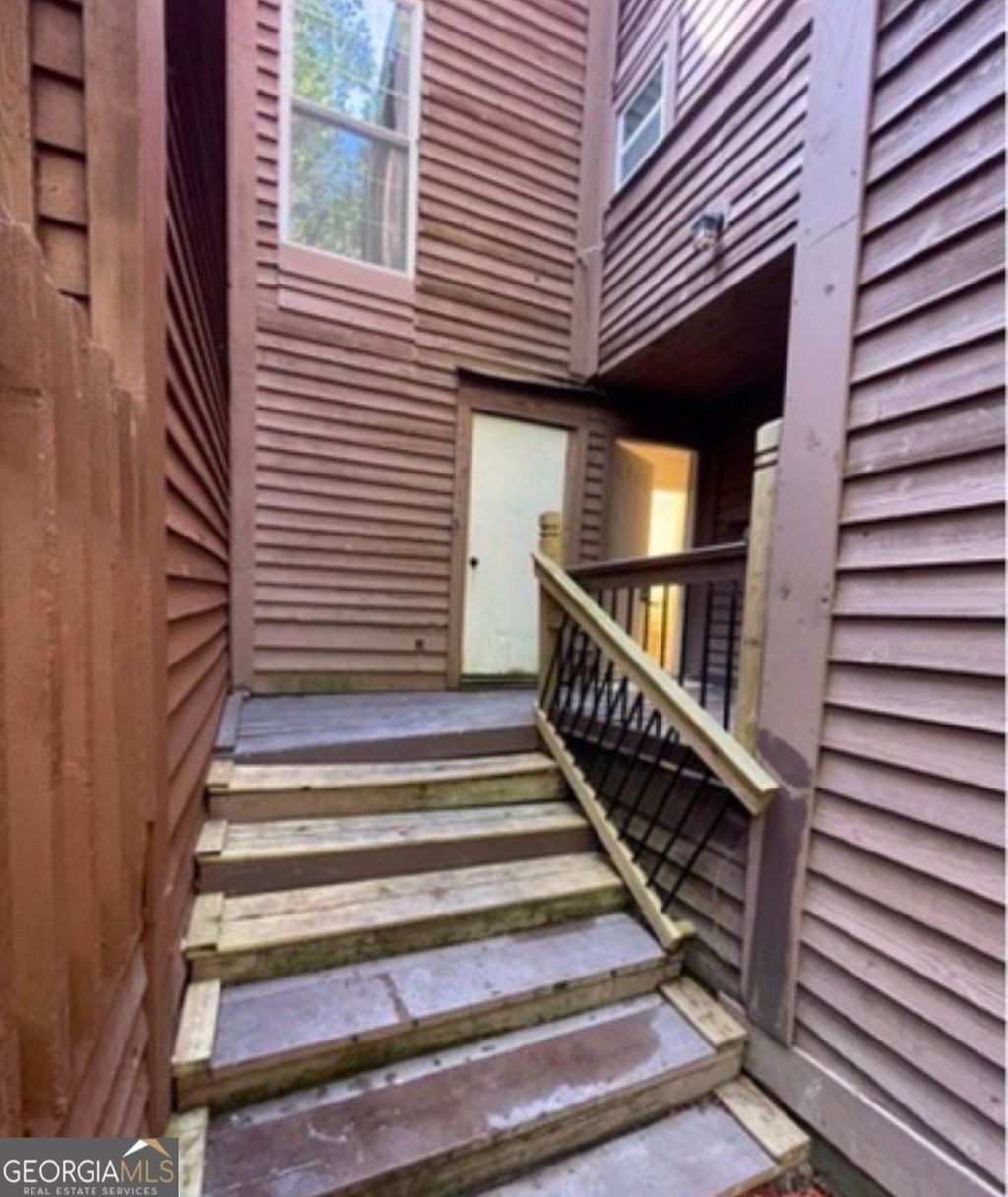 Photo of 2565 Terrace Trail, Decatur, GA 30035 (MLS # 10737295)